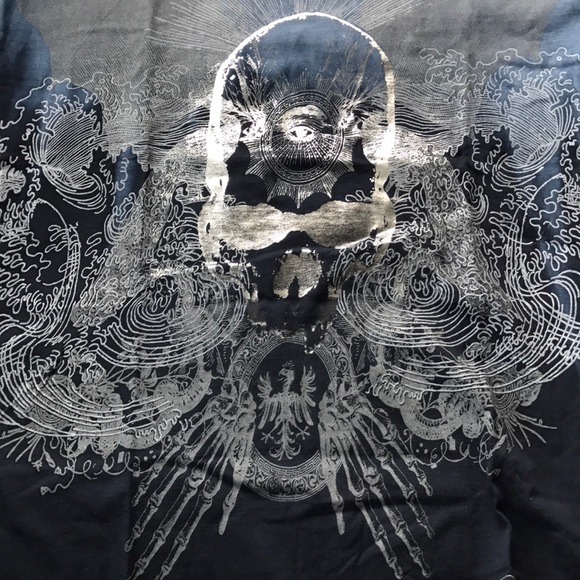 Men's Tshirt - Picture 2 of 4